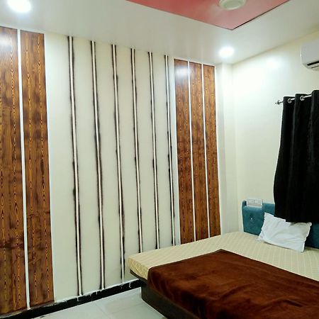 Hardik Palace Ujjain Eksteriør billede